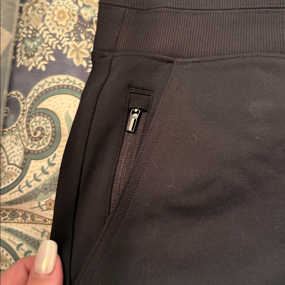 Women’s Black Venice flare pants by Athleta, size 2x. - Picture 3 of 5